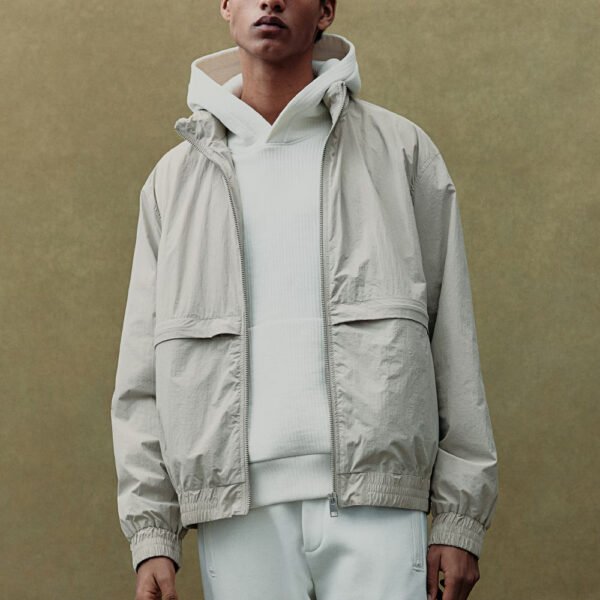 3 Lightweight Jackets