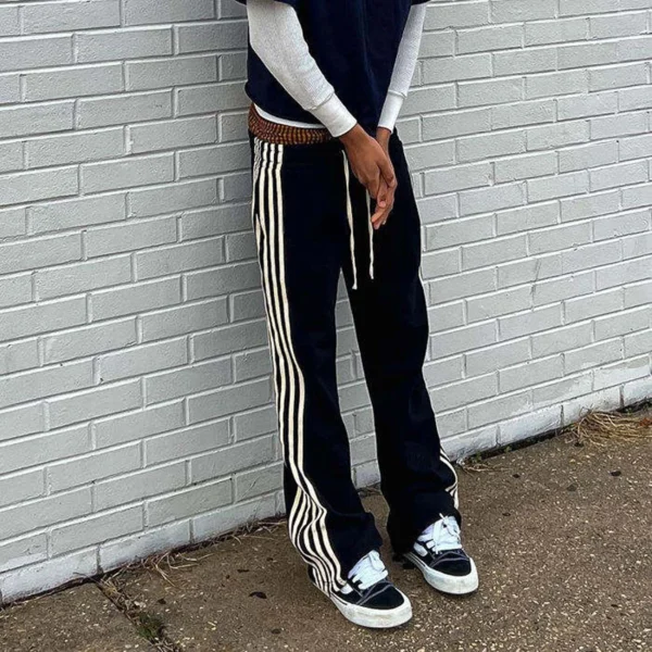Contrast Waist Stripe Flare Sweatpants