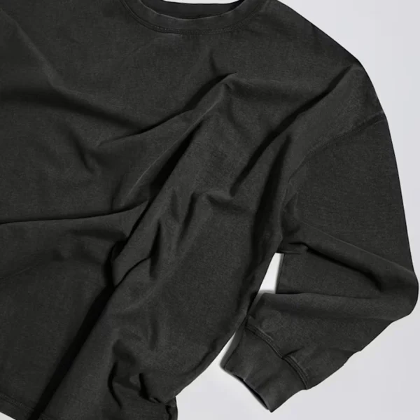 Women's Long-Sleeve Oversized T-Shirt