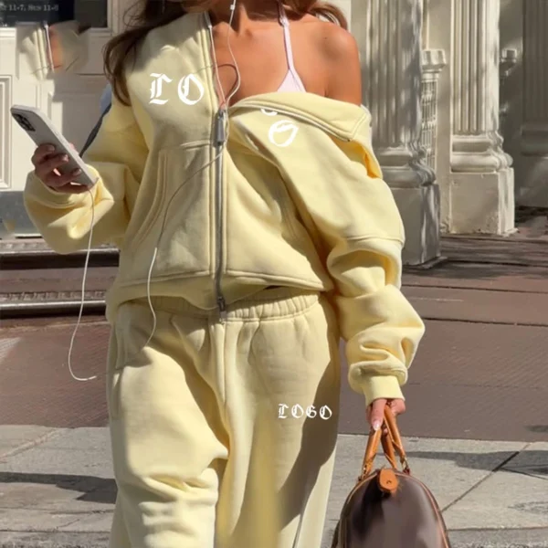 Oversized Zip-Up Wide Leg Tracksuit Set Oversized Zip-Up Wide Leg Tracksuit Set