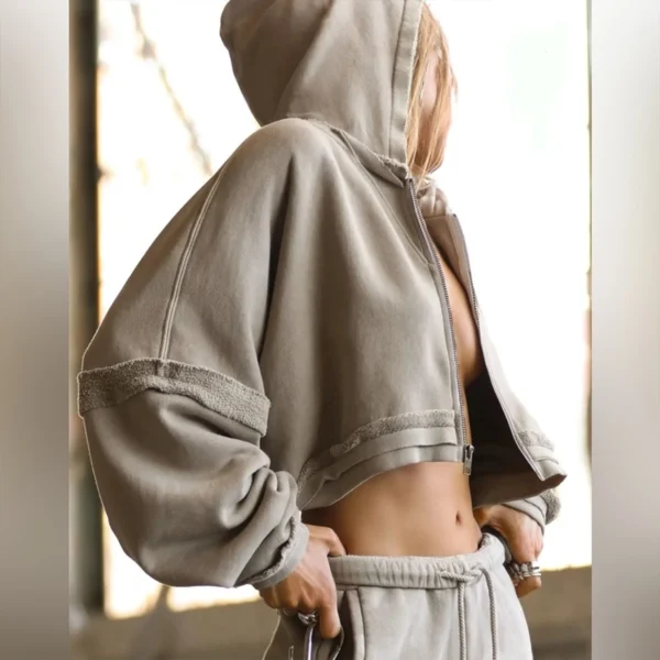 Vintage Washed Cropped Zip-Up Hoodie with Frayed Trim