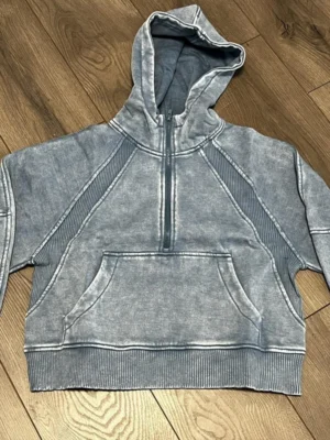 Washed Vintage Half-Zip Cropped Hoodie